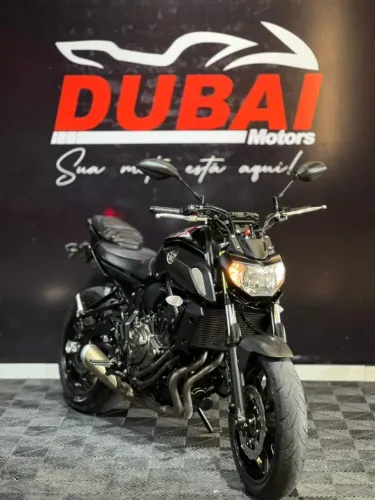 YAMAHA MT 07 2024