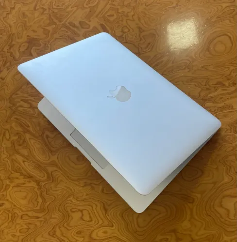 Macbook Air 13? 2017 - Para retirada de peças (não está ligando)