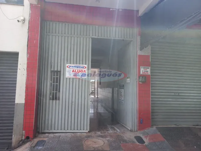 Casa para alugar no bairro Conjunto Habitacional Requião