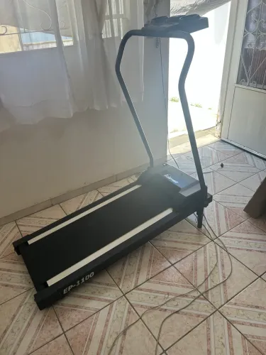 Aparelho AB Fittnes e esteira EP 1100. Venda os 02 a R$ 500,00