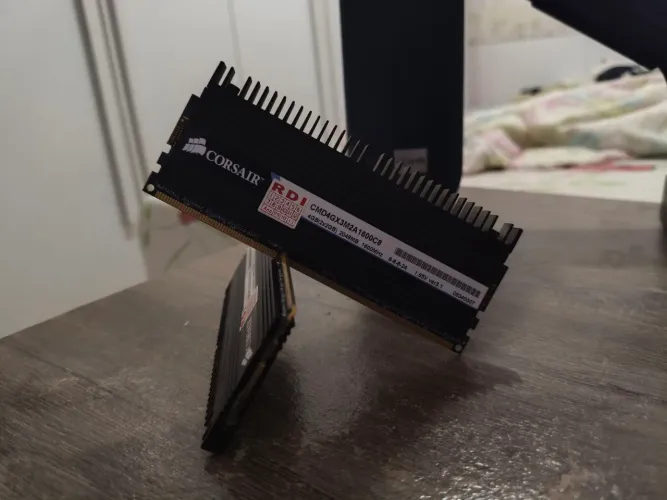 Memória Ram Corsair 2x 4GB DDR3 1600Hz- Funciona Perfeitamente