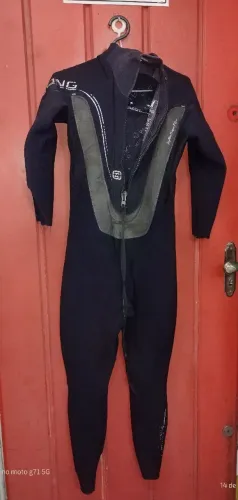 2 Macacõe de Mergulho