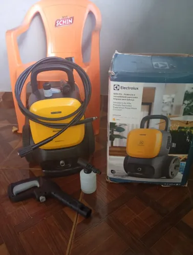 Vendo lavadora de alta pressão Electrolux 1800 PSI