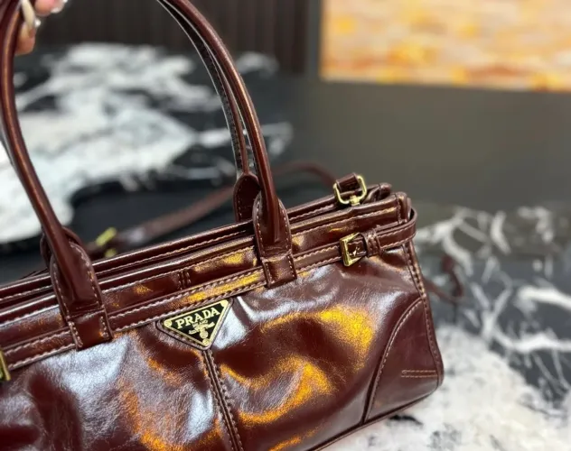 Prada bonnie cem couro - bolsa nova - fotos reais