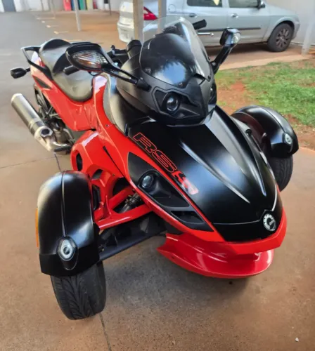 Moto Can Am Spyder RS S