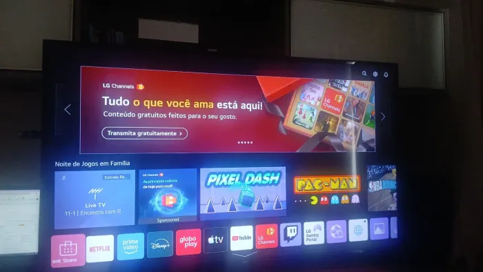 Vendo tv LG 65" SMART SEMINOVA.