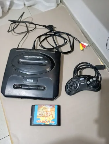 Mega Drive III Com 1 controle 1 jogo e cabos
