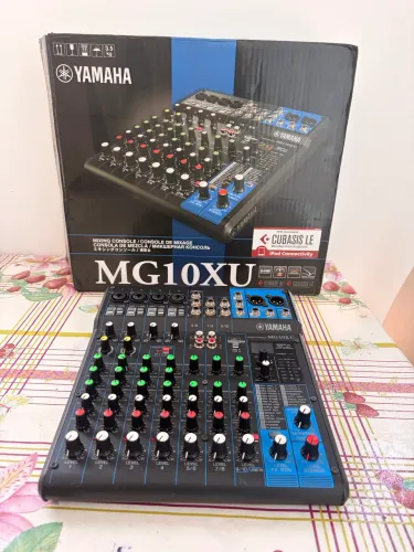 Mesa de Som Yamaha MG10XU Bivolt