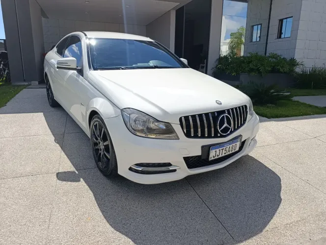 Mercedes-Benz C-180 CGI Coupe 1.8 16V 156cv Aut. 2012