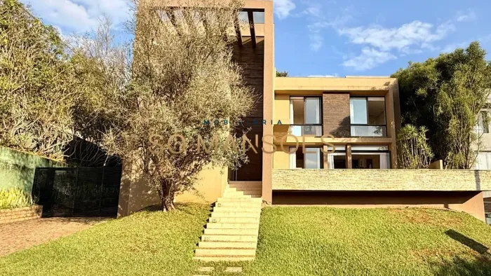 Casa à Venda no Condomínio Quintas do Sol, Nova Lima/MG  381 m², 5 Quartos, 1 Suíte, Larei