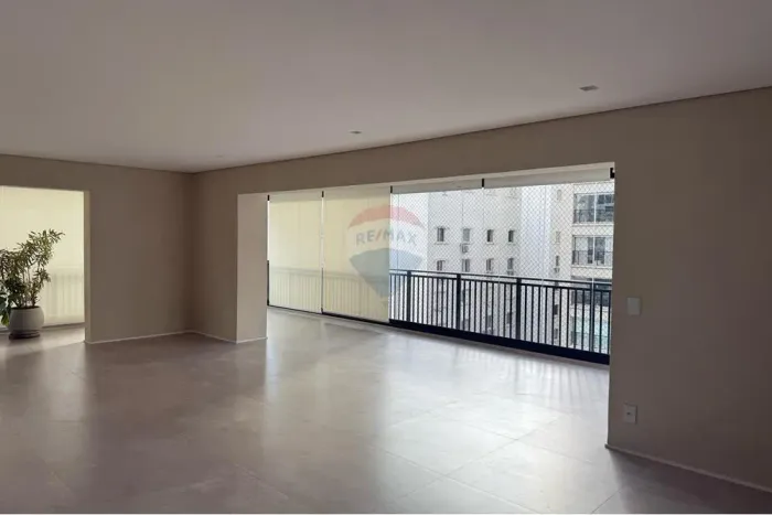 Apartamento para alugar 226 m² com 3 suítes, 4 vagas, varanda gourmet no Jardim Paulista