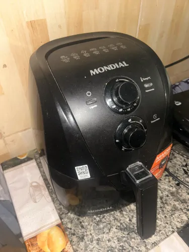 Vende-se air fryer