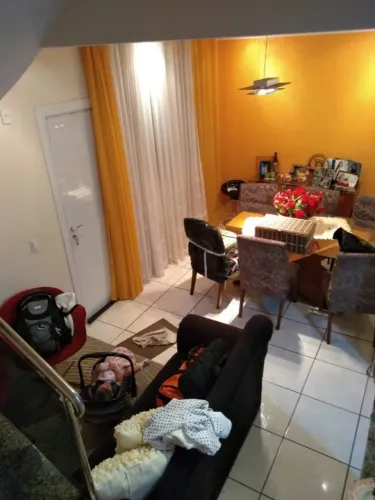 Casa geminada, bairro Chácara, Betim 3 quartos, proximo ao centro da cidade