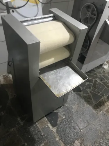 Maquinário de padaria completo, todos perfeito, manutenção em dia!