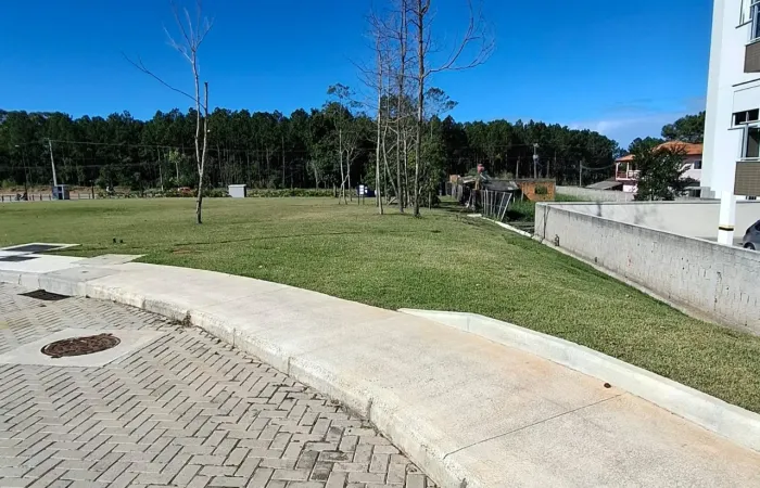 Terreno com 389m² em condomínio fechado no Campeche