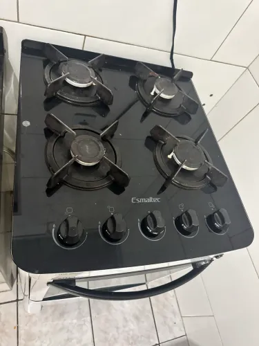 Fogão Esmaltec Jade Glass 4 Bocas - Mesa de Vidro - Forno Perfeito - R$ 500