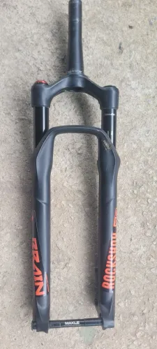 suspensão rockshox sid brain boost aceito troca com suspa 140mm