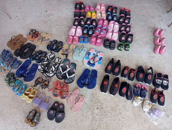 Calçados infantil variados 