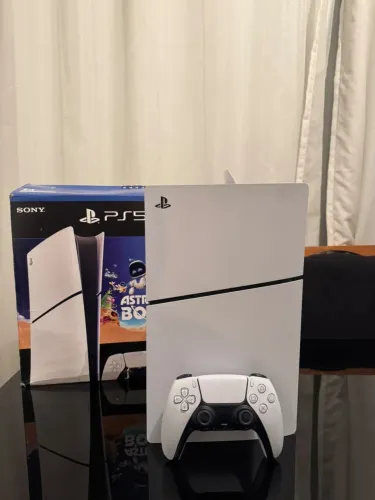 PlayStation 5 Slim 825GB