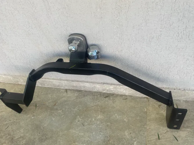 engate reboque para hilux suv Sw4 toyota 2008 a 2015