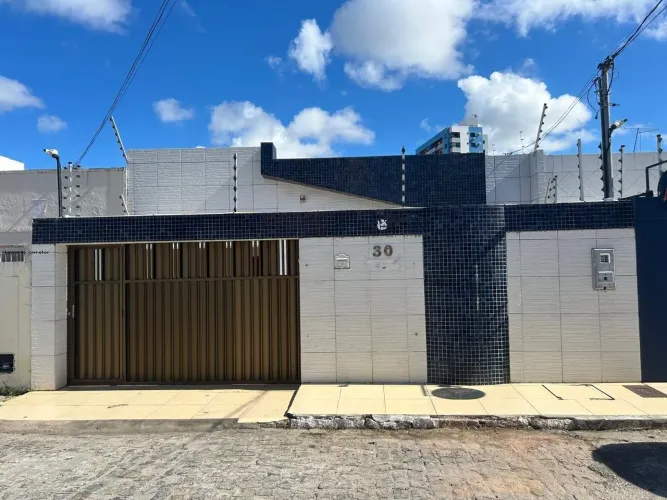 Casa para Locação em Aracaju, Grageru, 3 dormitórios, 1 suíte, 3 banheiros, 1 vaga