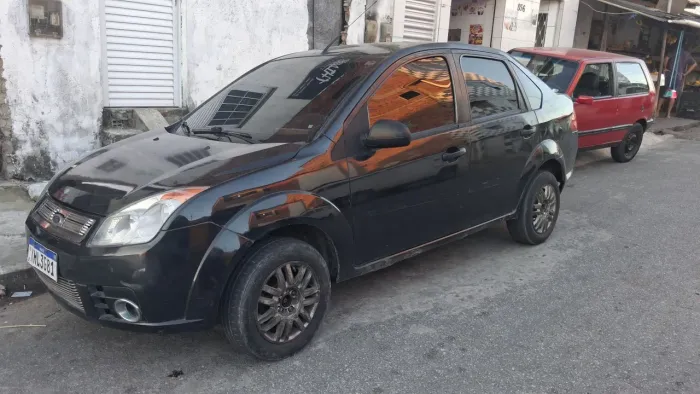 Ford Fiesta Sedan 1.0 8V Flex 4P 2008