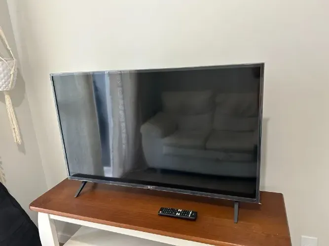 TV LG 43" Full HD ? 43LM6370