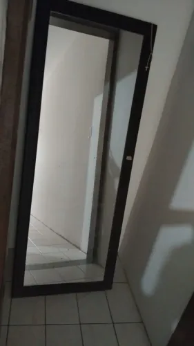 Espelho semi novo..