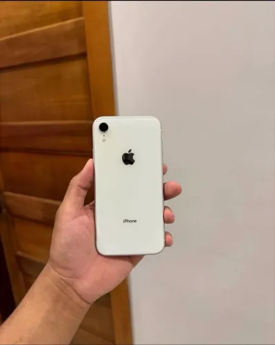 iPhone XR 64Gb