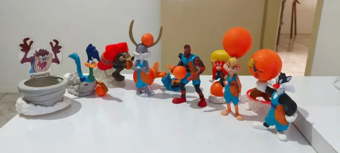 Coleção (quase completa) Looney Tunes Space Jam