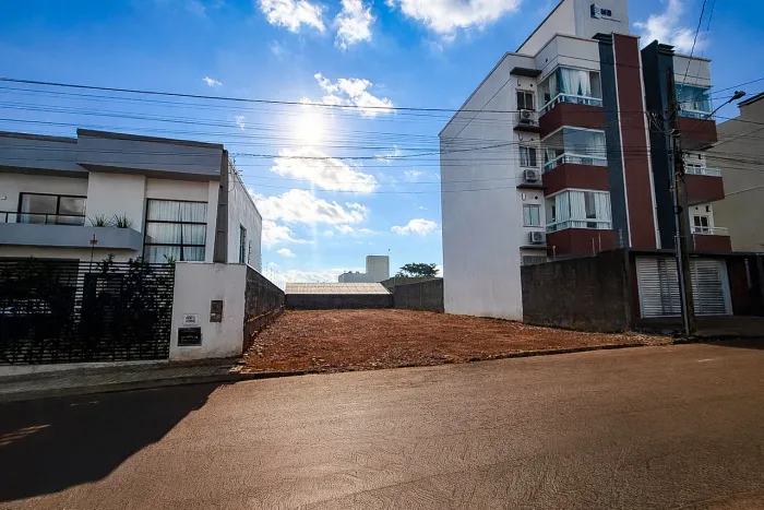Terreno no bairro Paraíso - Ótima Localização 