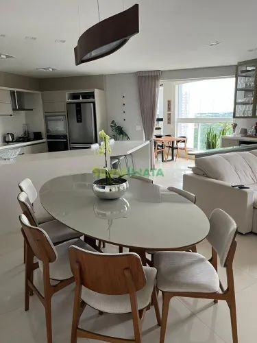 Apartamento Mobiliado à Venda na Zona 03 em Maringá 3 Suítes | 126m² | 3 Vagas | PRÓXIMO A