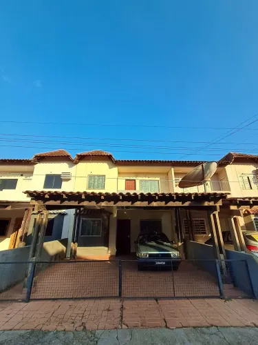 SOBRADO P LOCACÃO - CONDOMÍNIO JARDIM CHAMPGNAT NO BAIRRO LAGOA 3 QUARTOS 1 SUITE