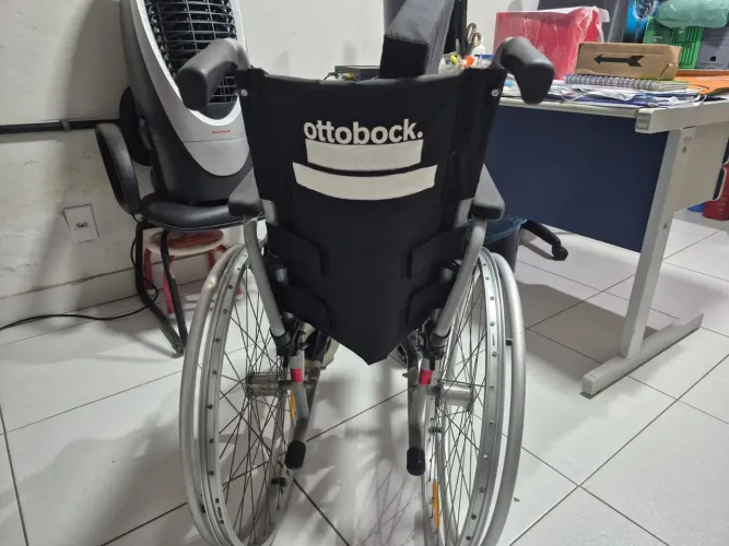 Vende se cadeira ottobock
