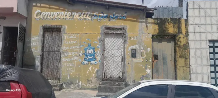 VENDO UM CONJUNTO DE CASAS ? TIPO KITNETS MAIS UM PONTO COMERCIAL.