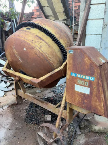 Vendo Betoneira 400 l Alfamix