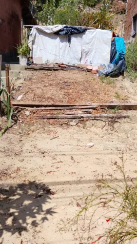 Vende se um terreno no Jorge Teixeira 1 etapa