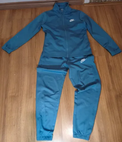 Agasalho Nike Sportswear Infantil - Tamanho M