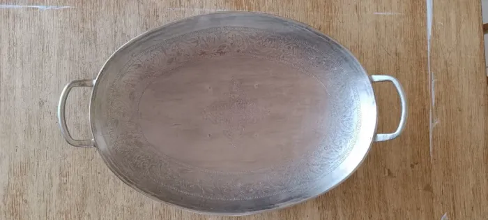 Bandeja decorativa prateada