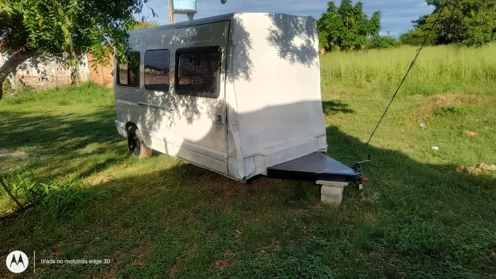 Vendo reboque de van