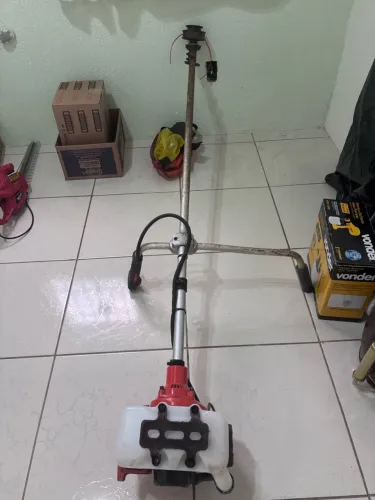 Roçadeira a gasolina