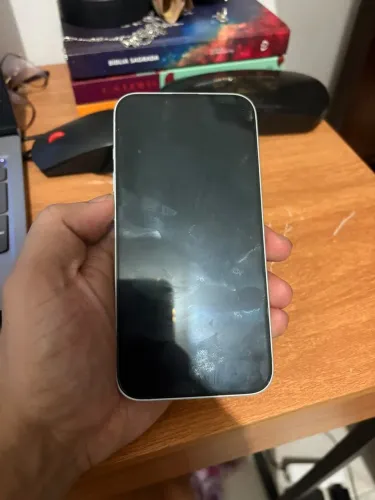 Vendo ou troco iPhone 16e