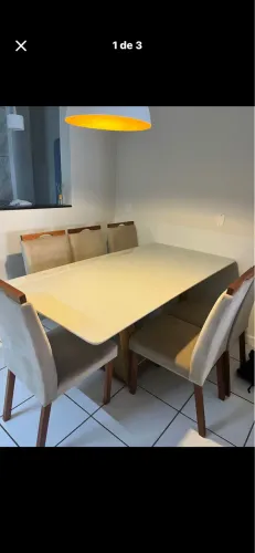 Mesa laka de vidro