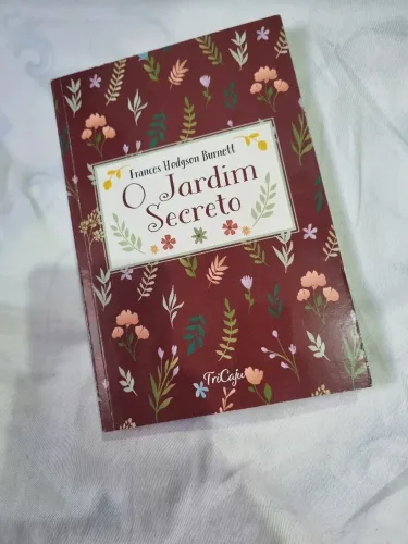Livro O jardim secreto - Editora principis