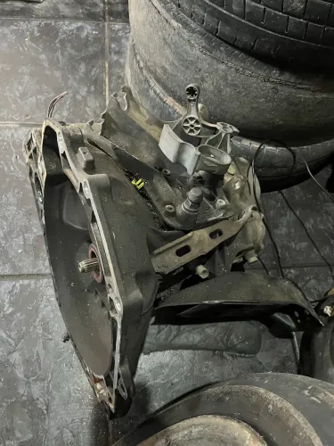 Vendo caixa de marcha celta 1.0