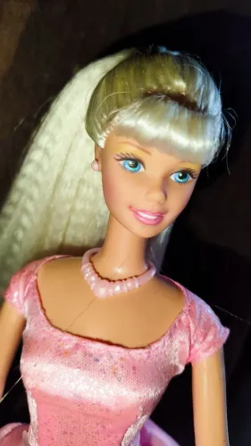 Barbie twirlin makeup 1997