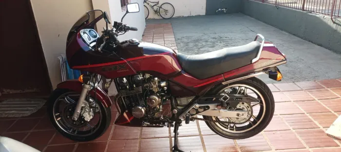CBX 750 7 galo