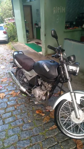 YBR 125E ANO 2001 Completa,elétrica e mecânica 