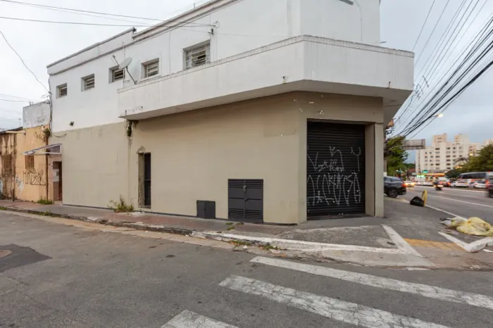 Loja na Avenida Corifeu de Azevedo Marques, 5946 450 m²