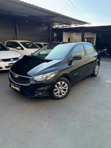 Chevrolet Onix Hatch Advantage 1.4 8V Flex Aut. 4P 2019